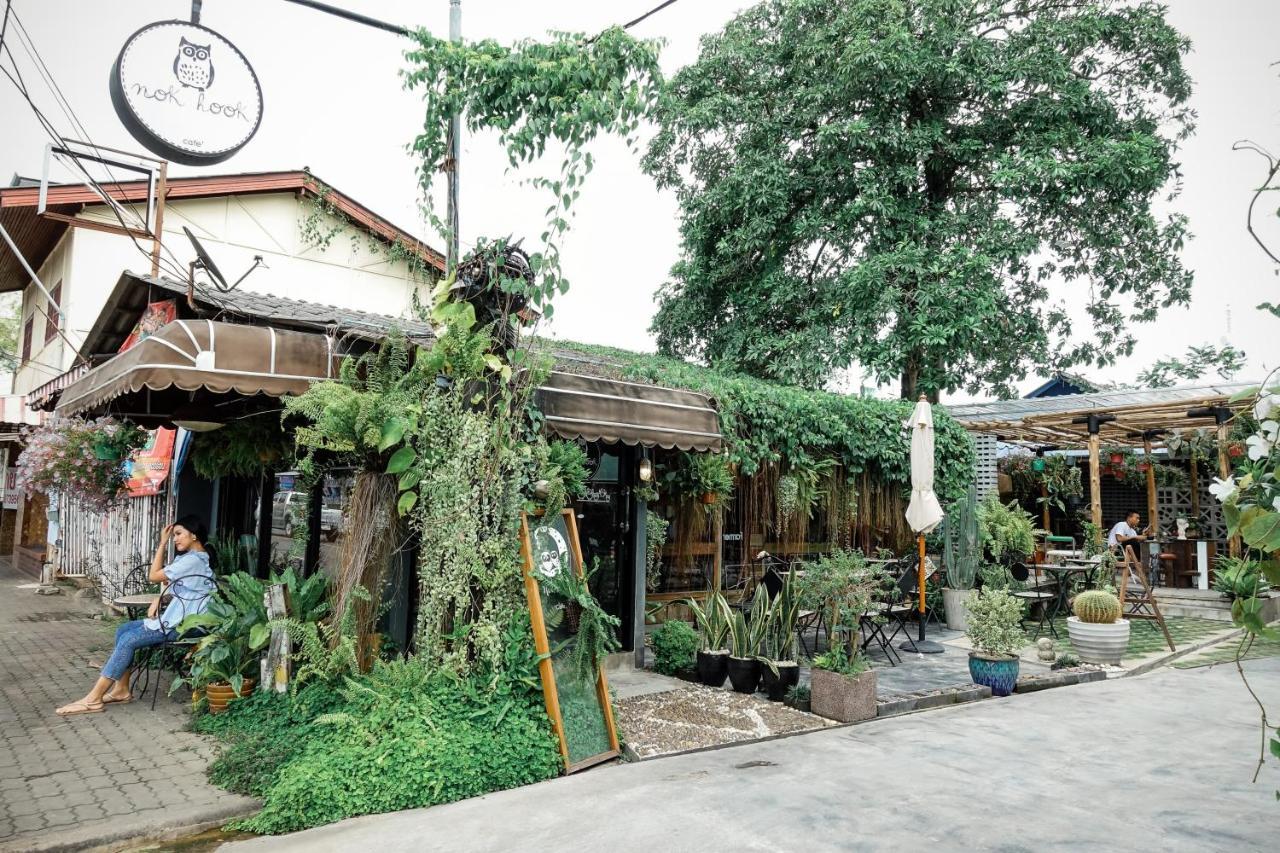 Baannokhook Home&Cafe 素叻他尼 外观 照片